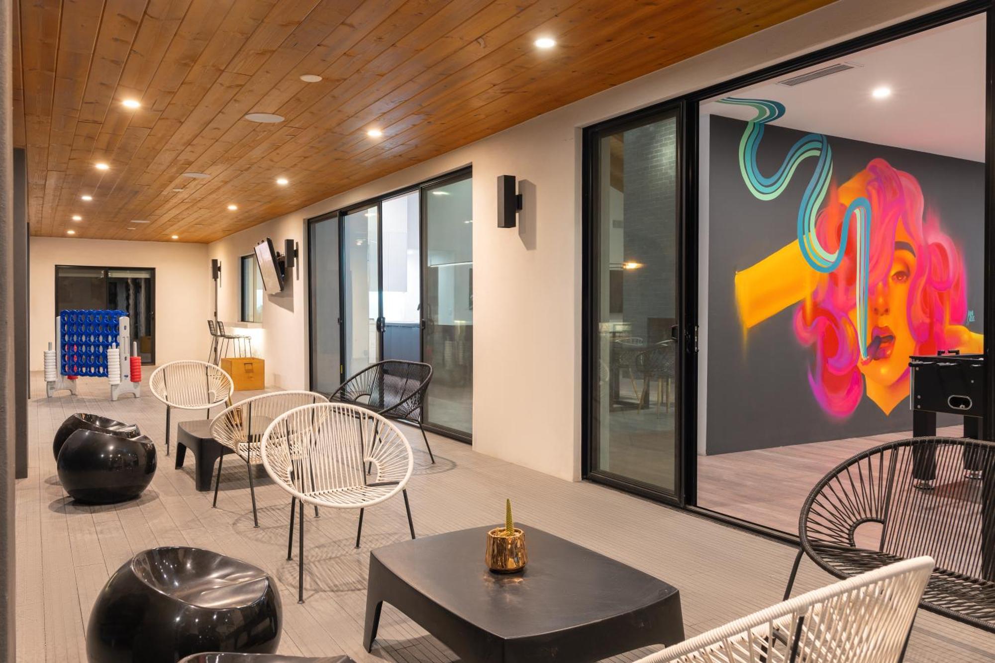 Luxury Micro-Resort, Theater, Sauna, Heated Pool Phoenix Eksteriør bilde