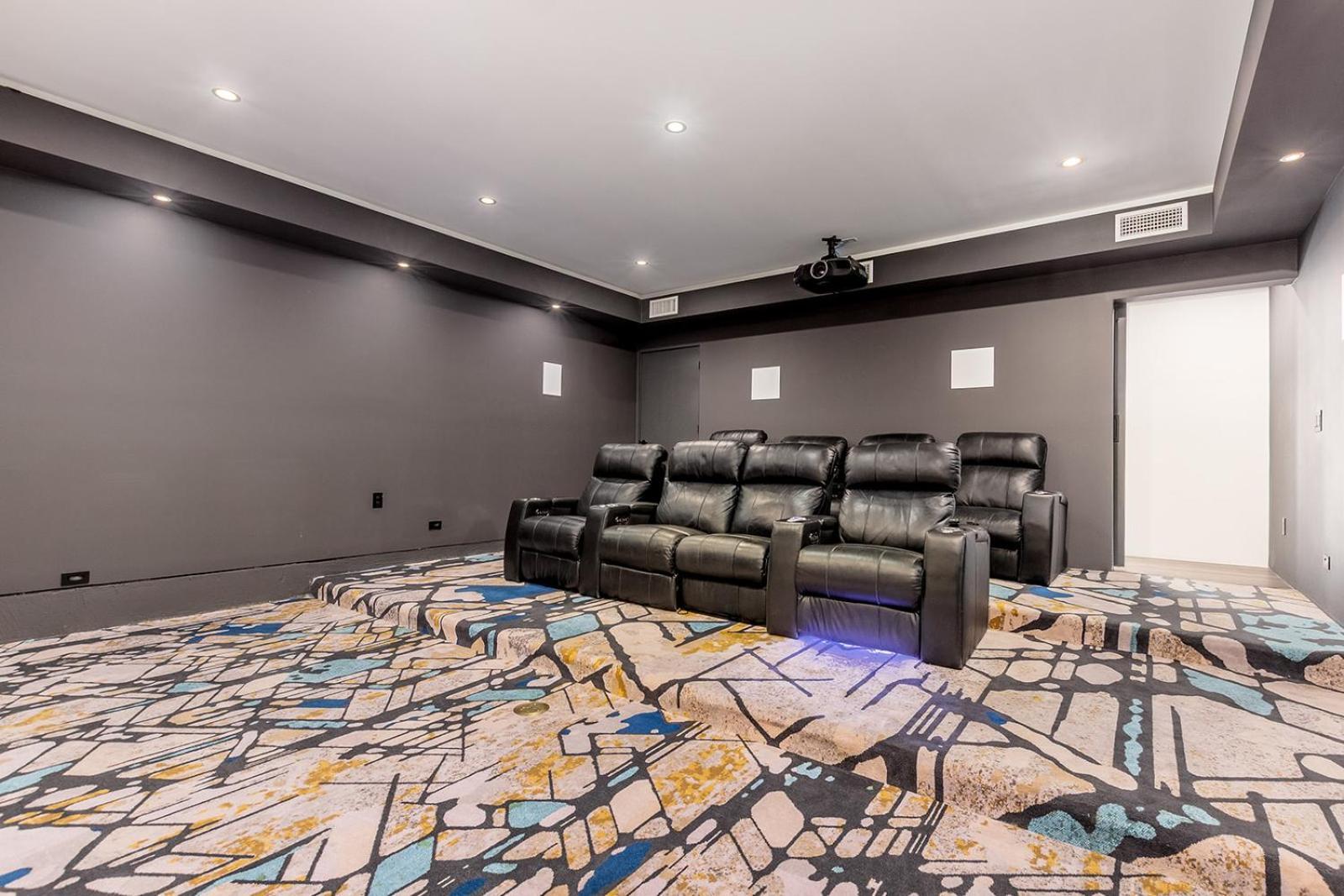 Luxury Micro-Resort, Theater, Sauna, Heated Pool Phoenix Eksteriør bilde